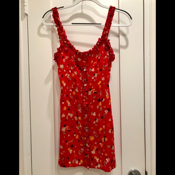 ⛔️ SOLD ⛔️ RÉALISATION PAR • Julia Dress in Red - Picture 6 of 9